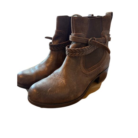 UGG Women's Brown Ankle Boots - Picture 2 of 4